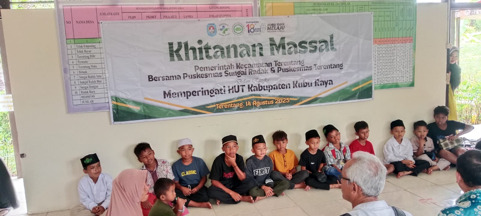 Meriahkan HUT ke-18 Kubu Raya, Kecamatan Terentang Gelar Sunatan Massal